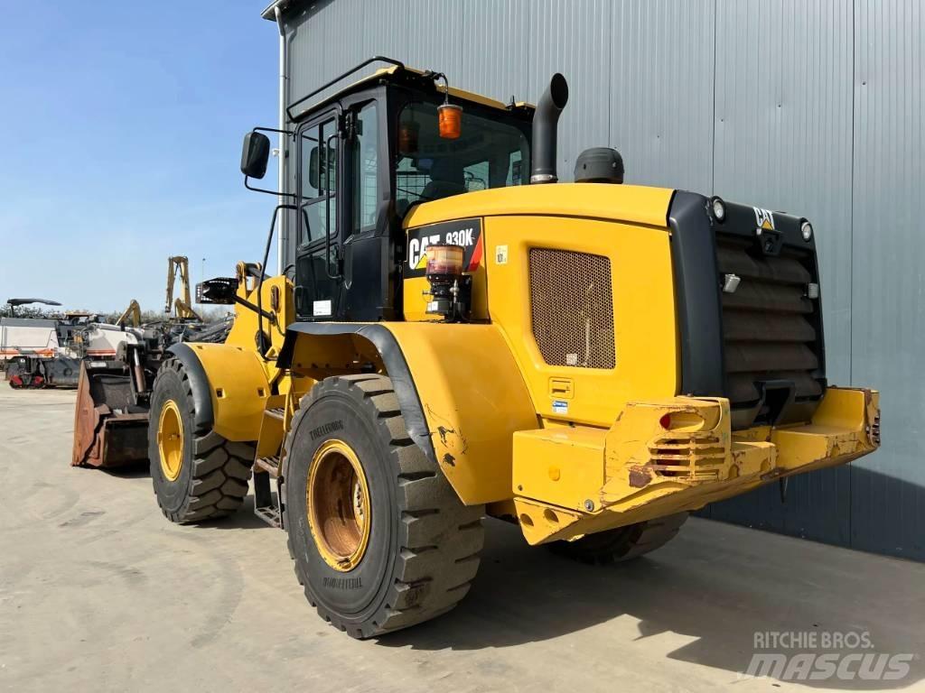 CAT 930K Gumikerekes homlokrakodók