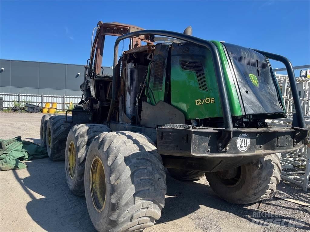 John Deere 1270E Betakarítók