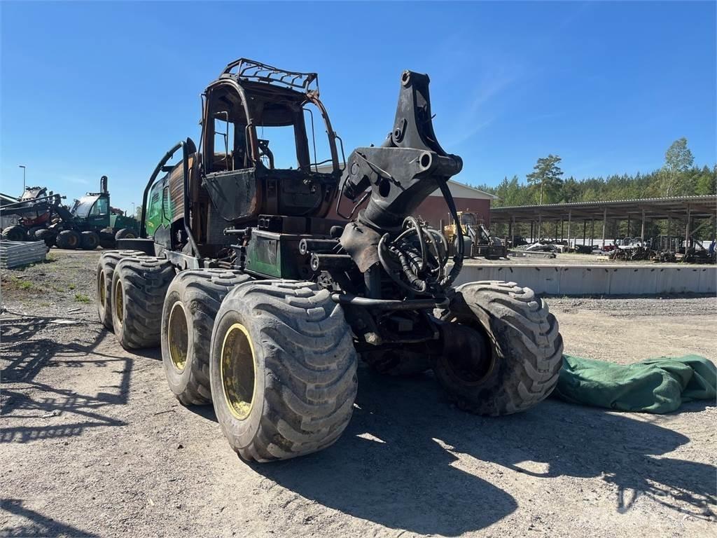 John Deere 1270E Betakarítók