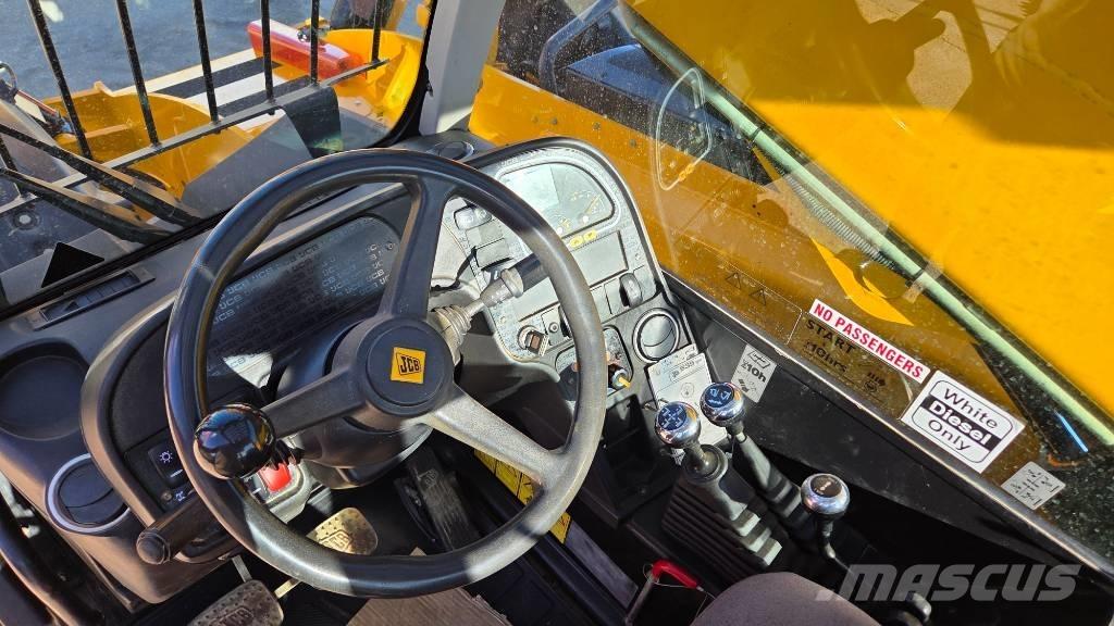 JCB 535-125 Teleszkópos rakodók