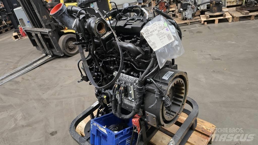 John Deere CD4045 Motorok