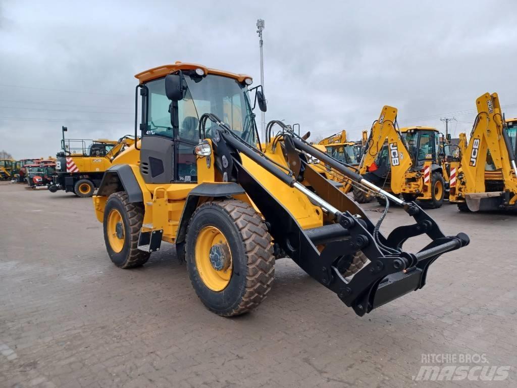 JCB 411 Gumikerekes homlokrakodók