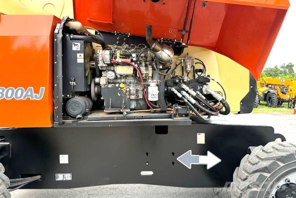 JLG 800 AJ Karos emelők