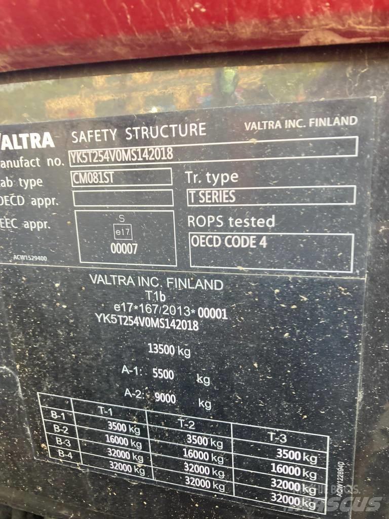 Valtra T 254 V Traktorok