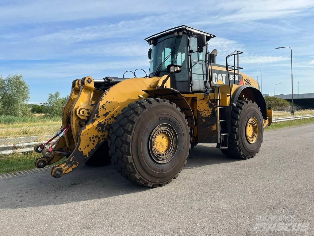 CAT 980K Gumikerekes homlokrakodók