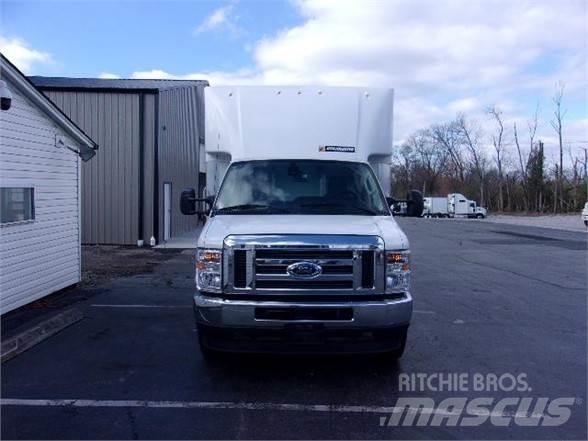 Ford E450 Dobozos teherautók