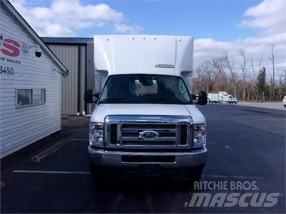 Ford E450 Dobozos teherautók