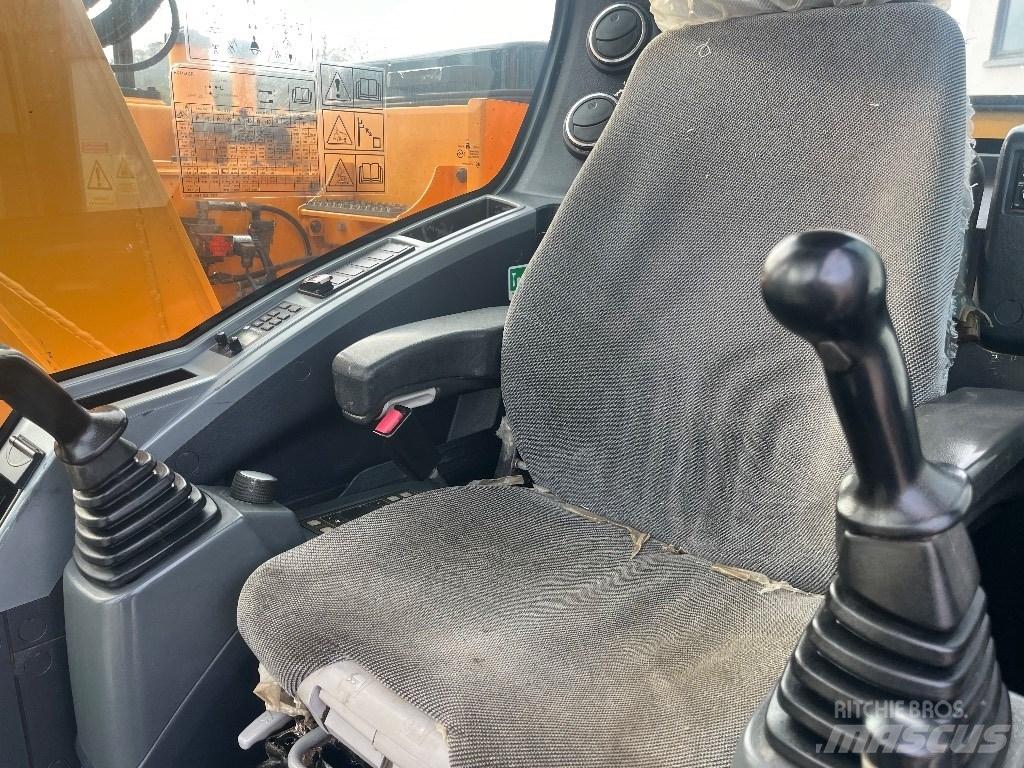 Hyundai HX 145 LCR Lánctalpas kotrók