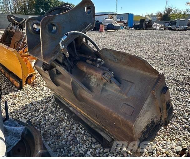 Komatsu PW160-7EO Kotrók