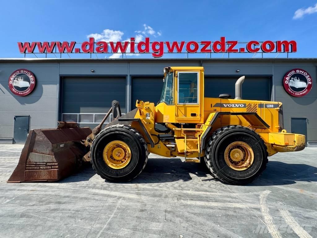 Volvo L 120 D Gumikerekes homlokrakodók