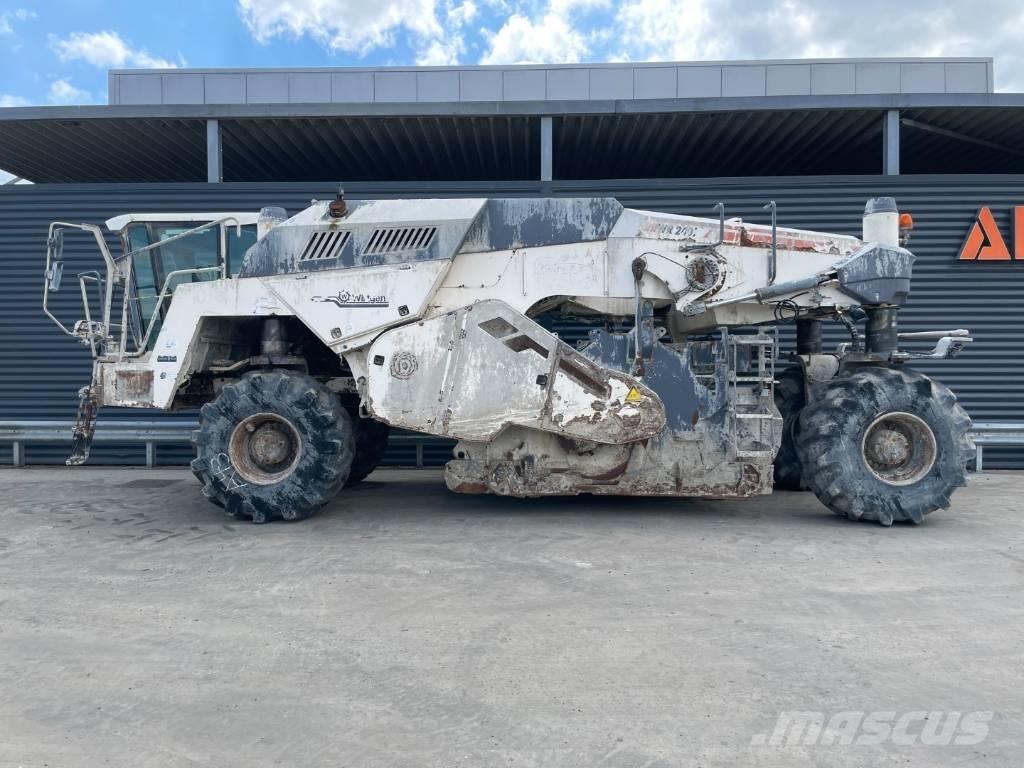 Wirtgen WR 240I Aszfalt aprítók