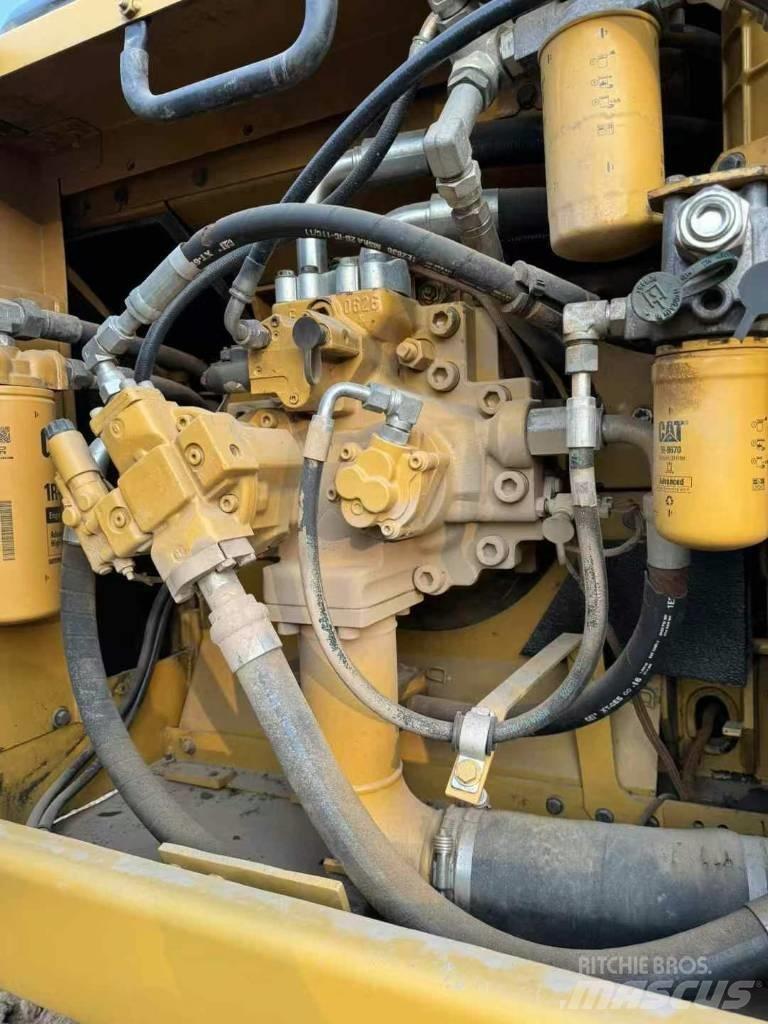 CAT 336 D Lánctalpas kotrók