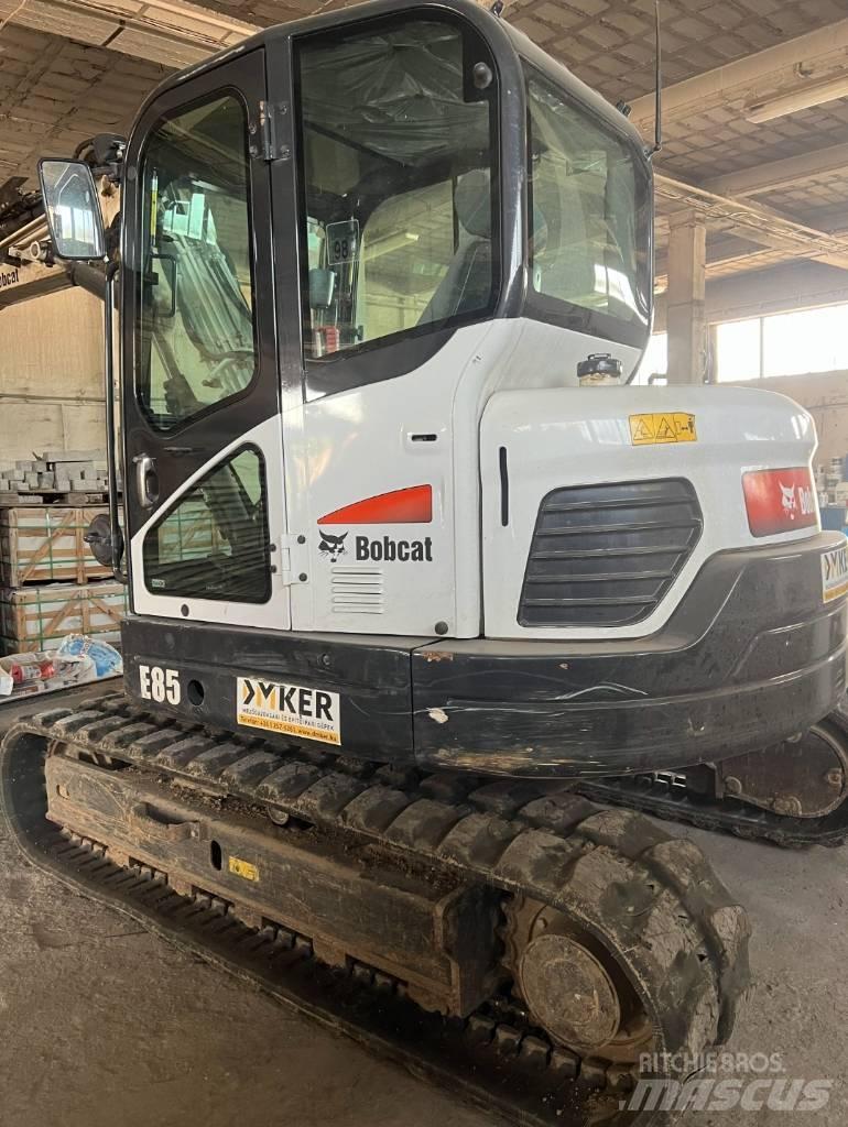 Bobcat E 85 Közepes (midi) kotrók 7 t - 12 t