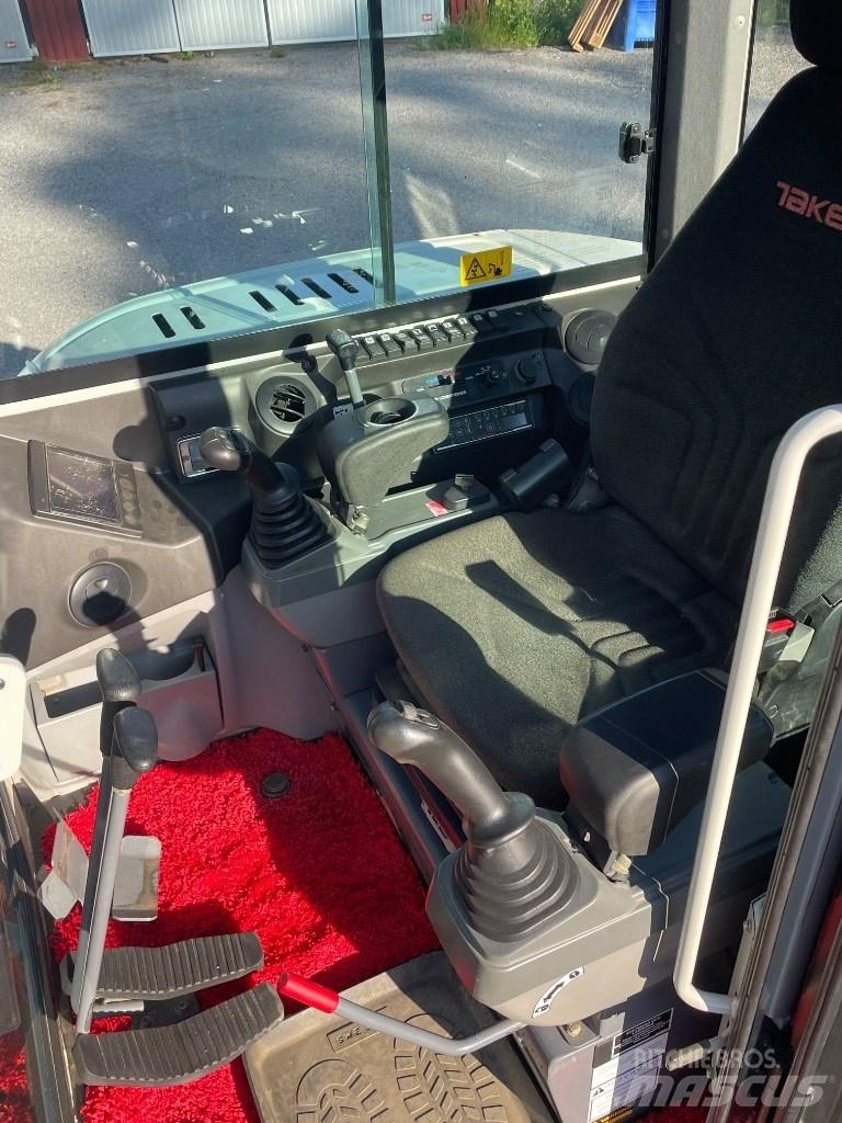 Takeuchi TB 260 Mini kotrók < 7t