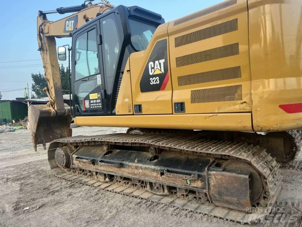 CAT 323 GC Lánctalpas kotrók