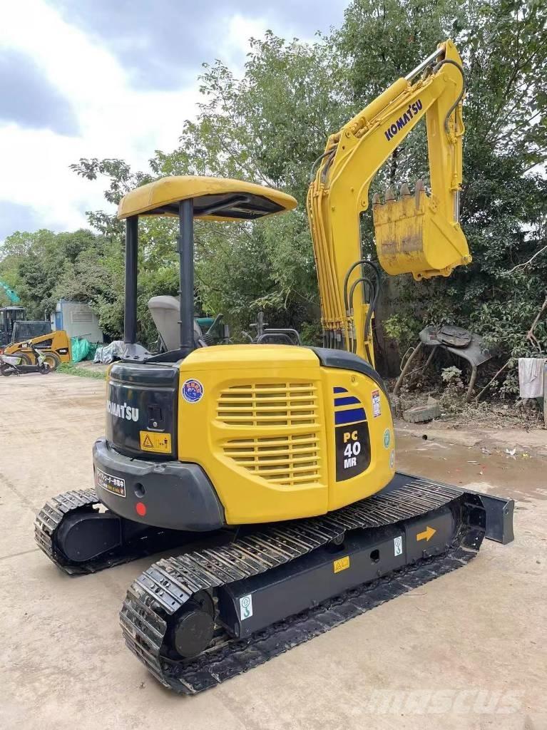 Komatsu PC 40 MR Mini kotrók < 7t