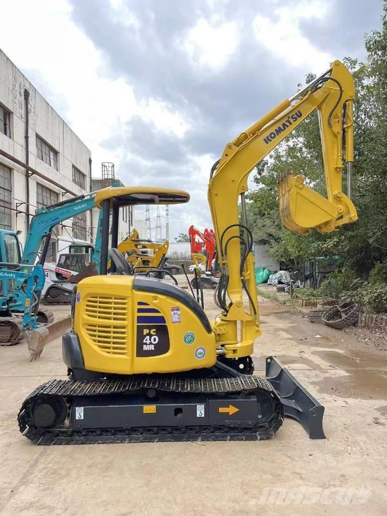 Komatsu PC 40 MR Mini kotrók < 7t
