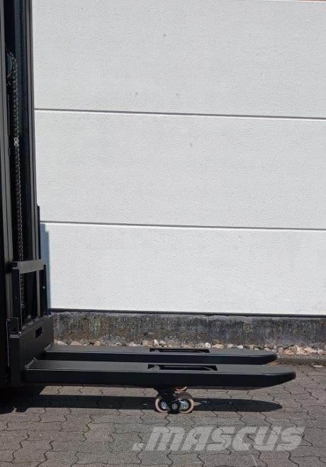 Toyota SWE160L Gyalogkíséretű targonca