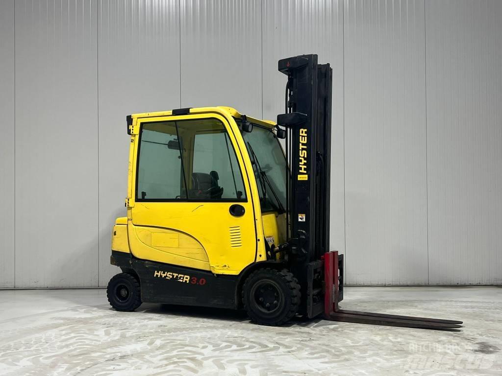 Hyster J3.0XN Elektromos targoncák