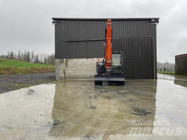 Hitachi 85 USB Közepes (midi) kotrók 7 t - 12 t
