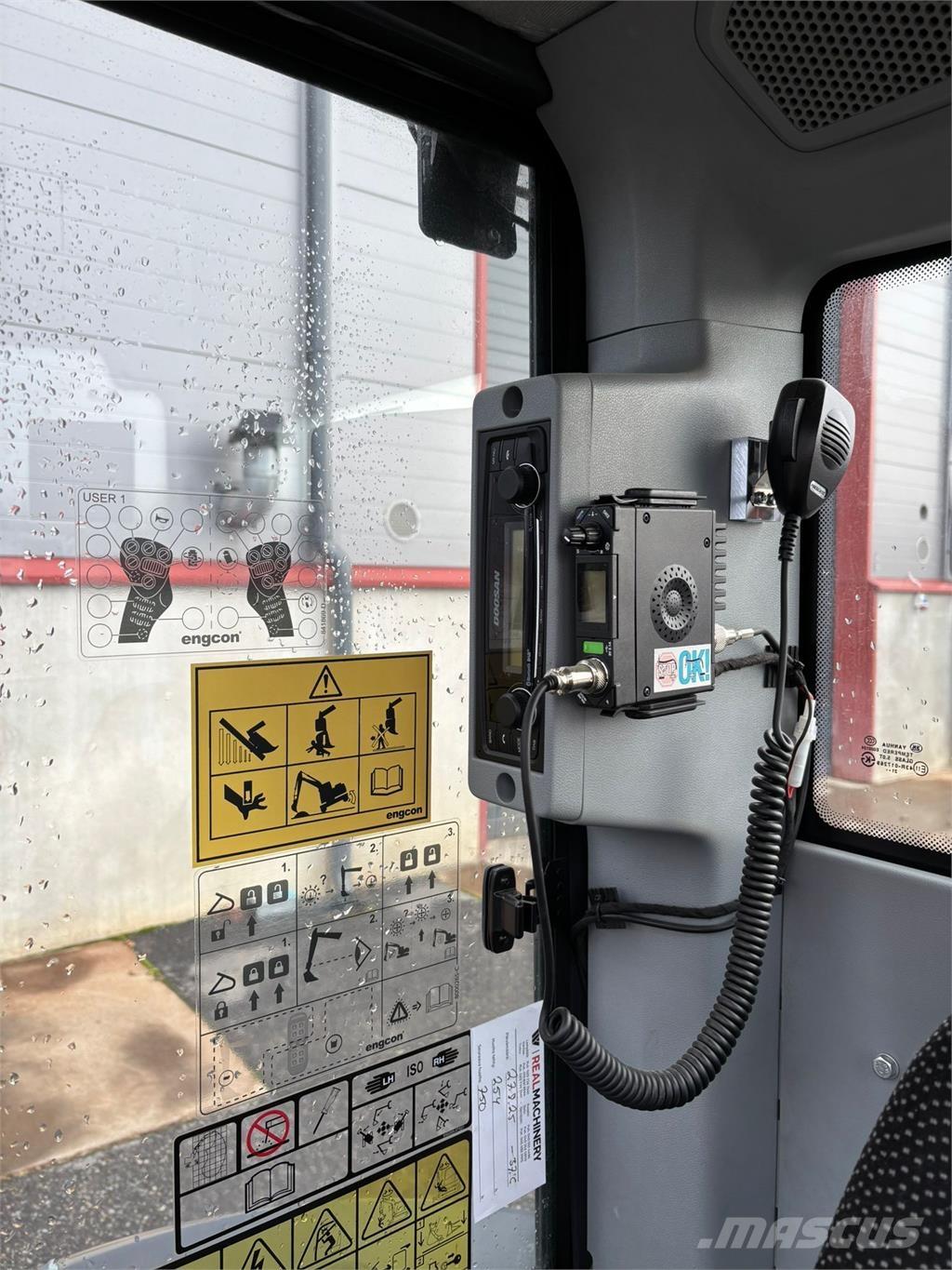 Doosan DX27Z-7 Mini kotrók < 7t