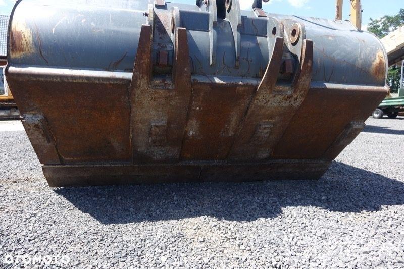 Liebherr L 576 Gumikerekes homlokrakodók