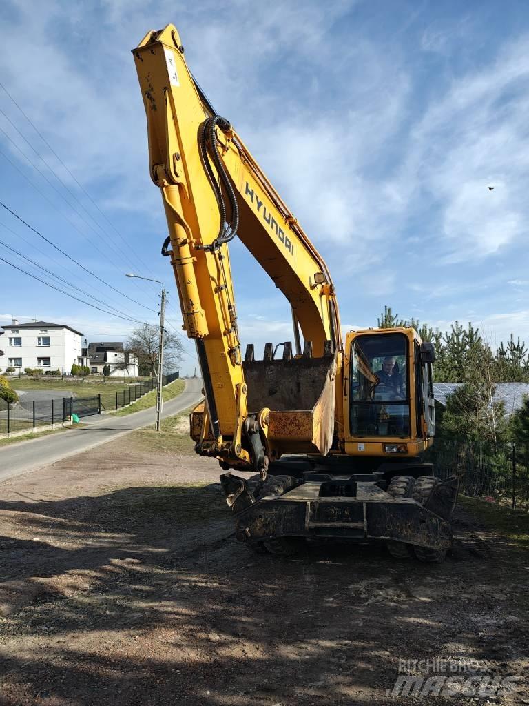 Hyundai 170W-7 Gumikerekes kotrók