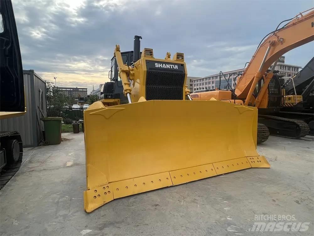 Shantui SD32 lánctalpas dózerek