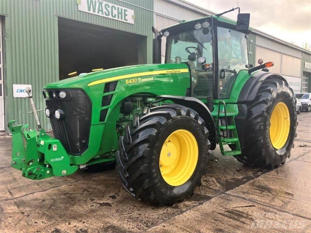 John Deere 8430 Traktorok