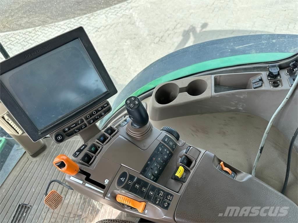 John Deere 7230R Traktorok