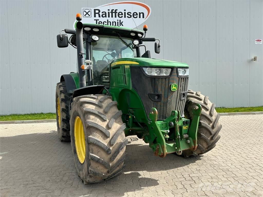 John Deere 7230R Traktorok