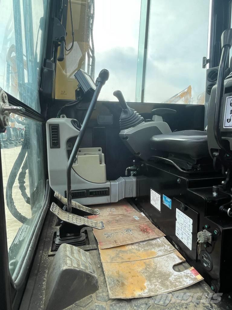 CAT 305.5E2 Mini kotrók < 7t