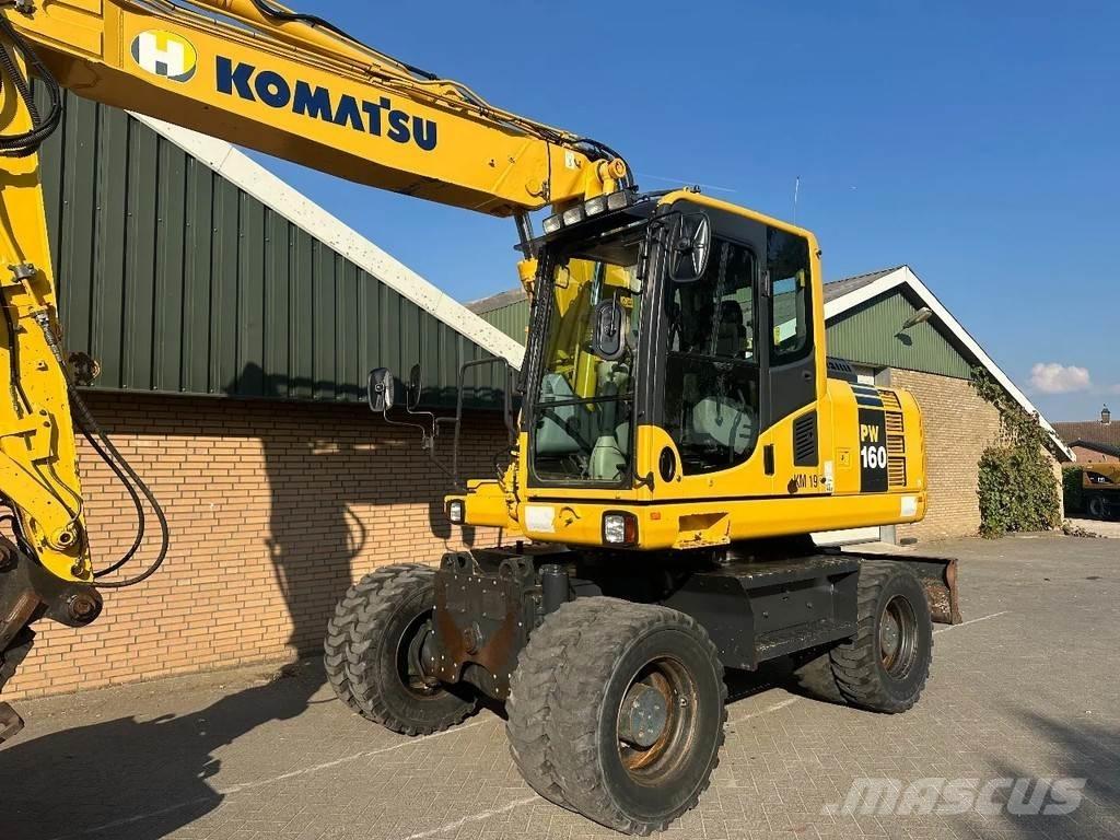 Komatsu PW160-8 Gumikerekes kotrók