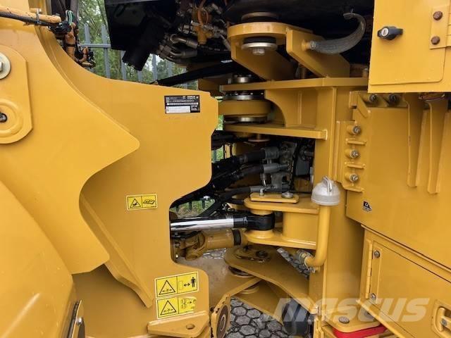 CAT 950 GC Gumikerekes homlokrakodók