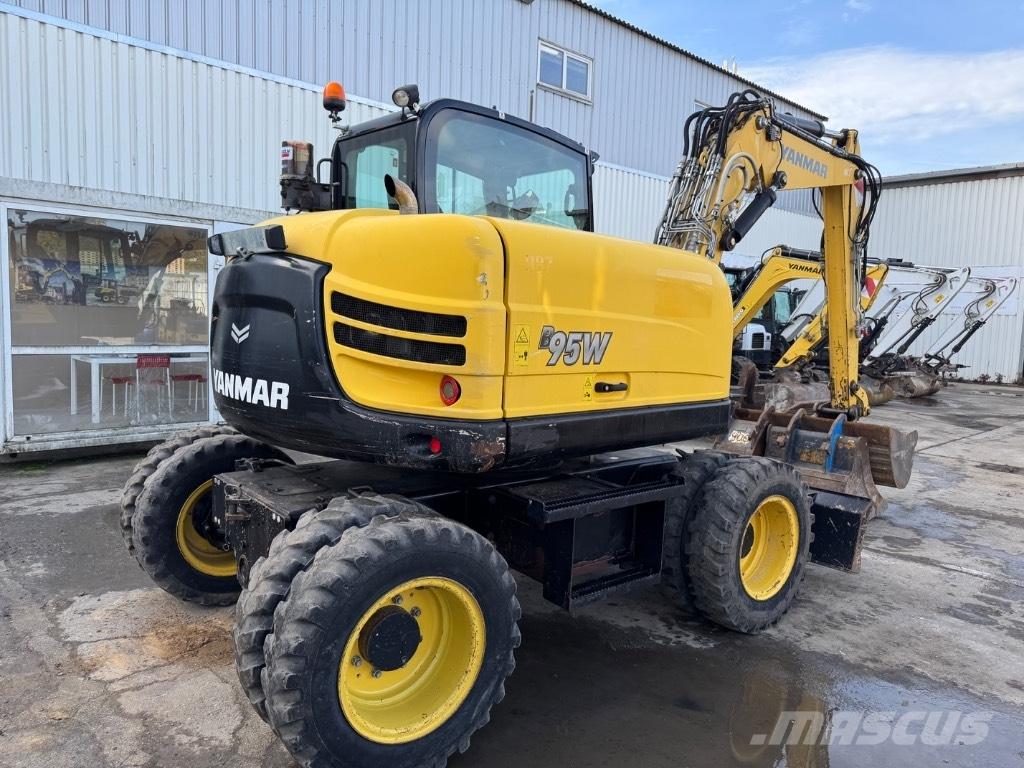 Yanmar B95W (40576) Gumikerekes kotrók
