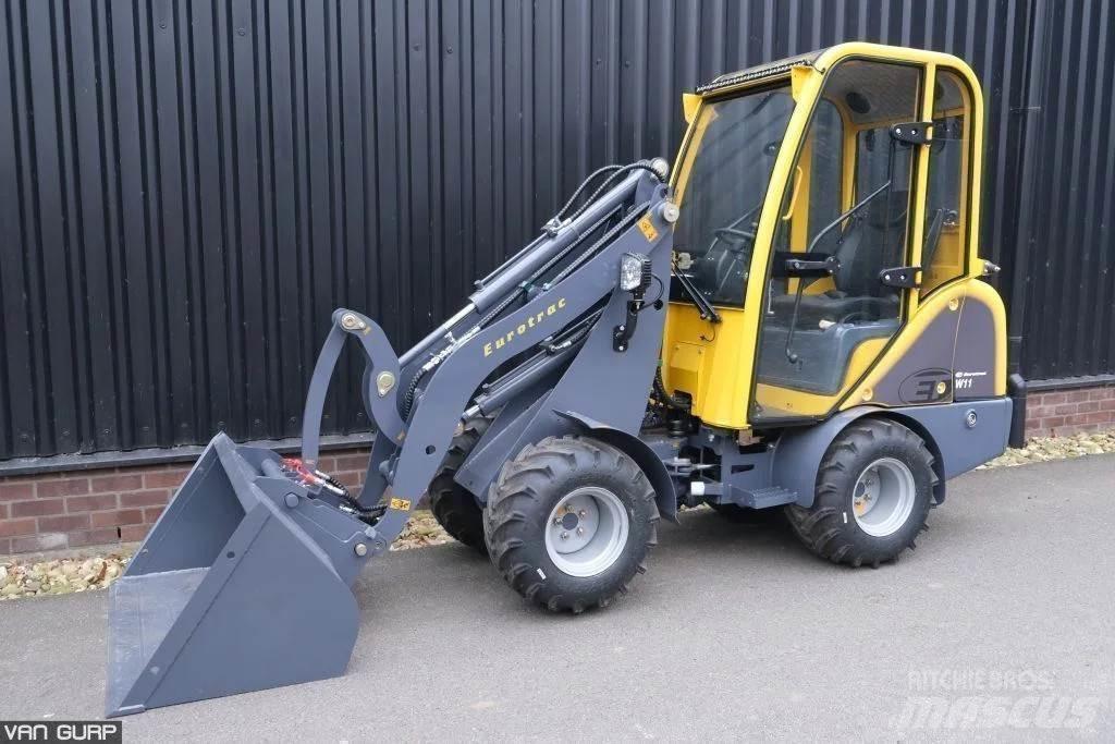 Eurotrac W11-C Gumikerekes homlokrakodók