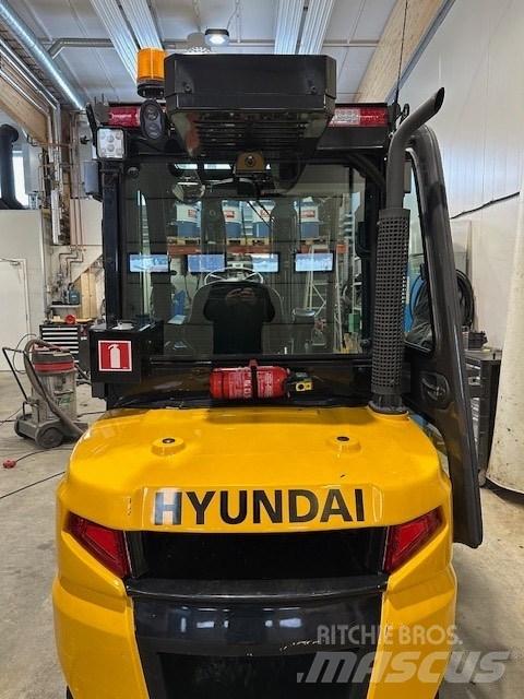Hyundai 35 DA-9 Dízel targoncák