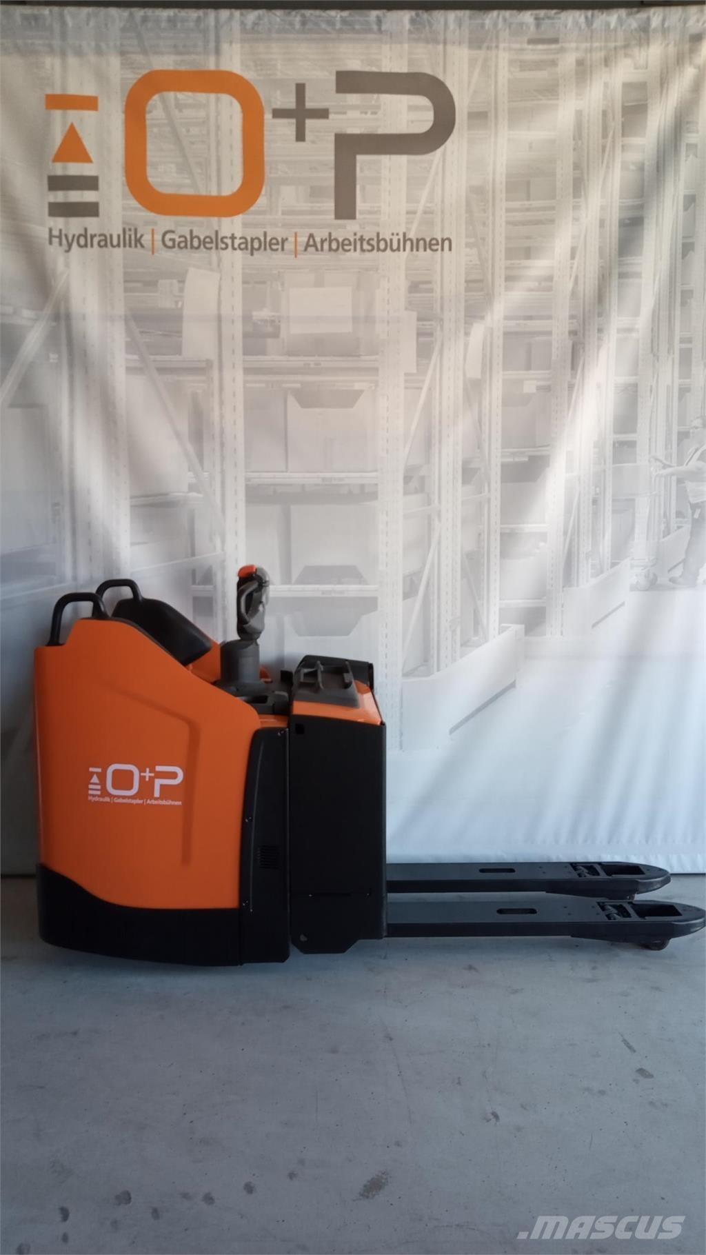 Toyota LPE 200 Gyalogkíséretű targonca