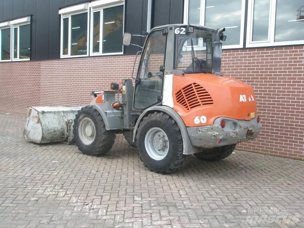 Atlas 60 Gumikerekes homlokrakodók