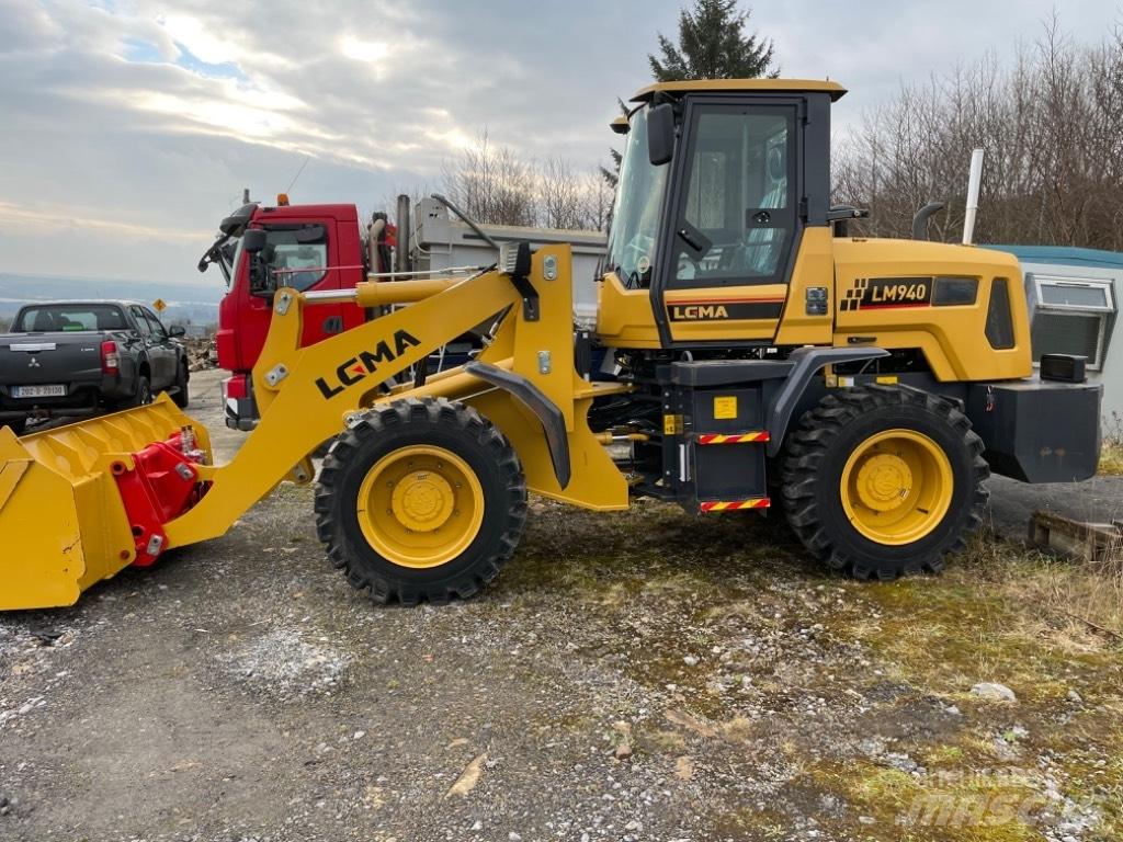  Lcma 940 Gumikerekes homlokrakodók