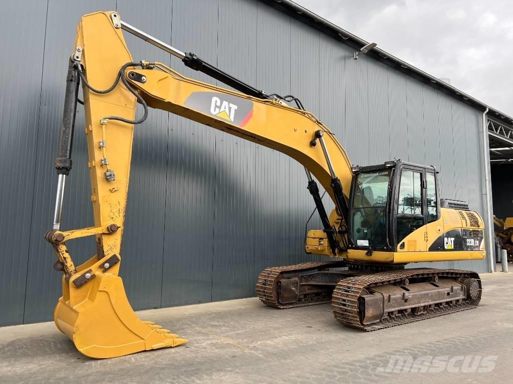 CAT 323D LN Lánctalpas kotrók