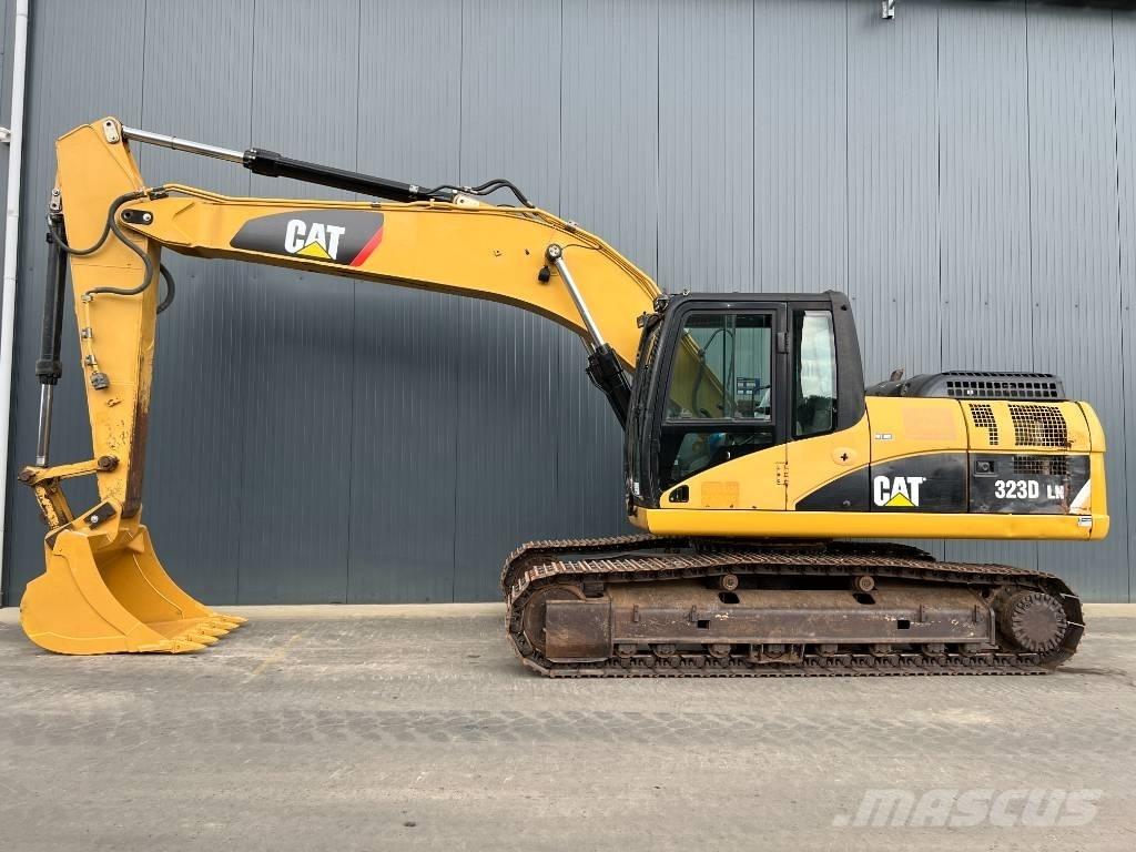 CAT 323D LN Lánctalpas kotrók