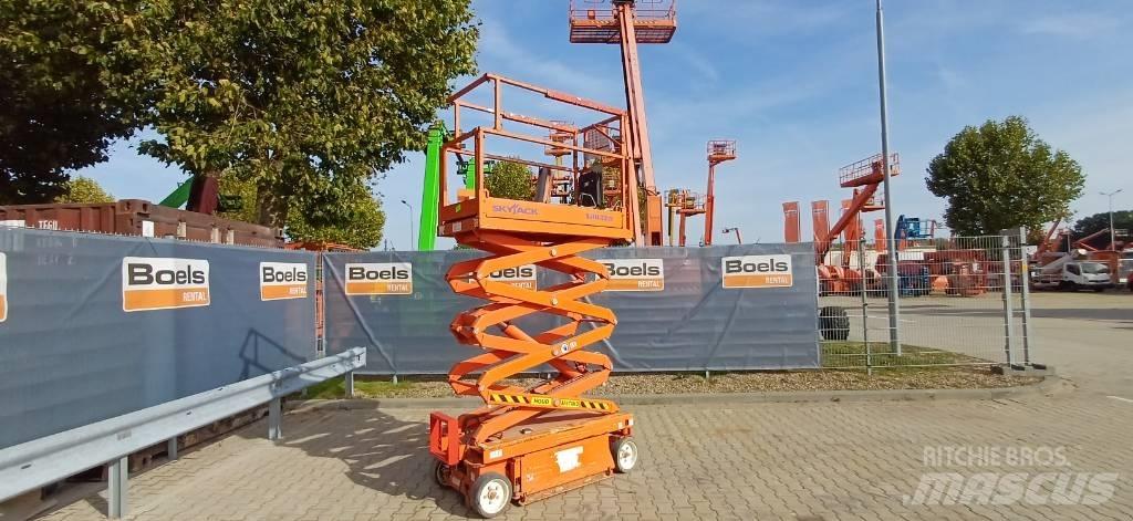 SkyJack SJIII 3219 Ollós emelők