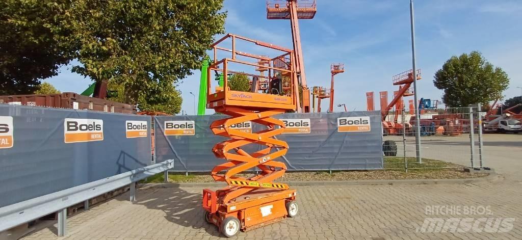SkyJack SJIII 3219 Ollós emelők