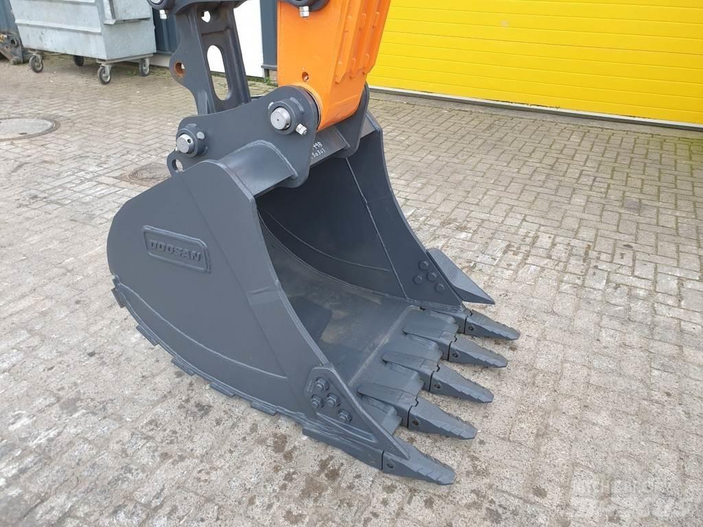 Develon DX140LC Lánctalpas kotrók