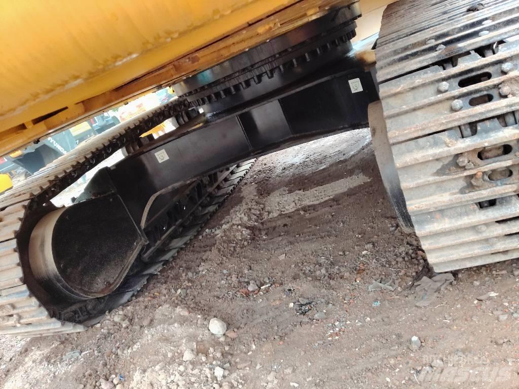 CAT 330D Lánctalpas kotrók