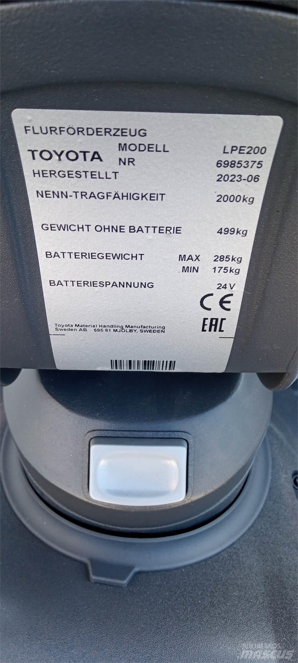 Toyota LPE200 Alacsony emelőkocsi