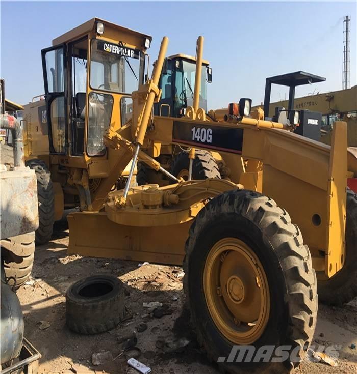 CAT 140 H II Gréderek
