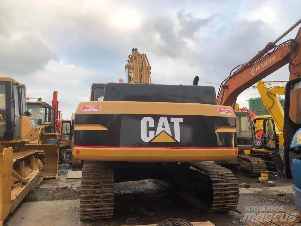 CAT 330 B L Lánctalpas kotrók