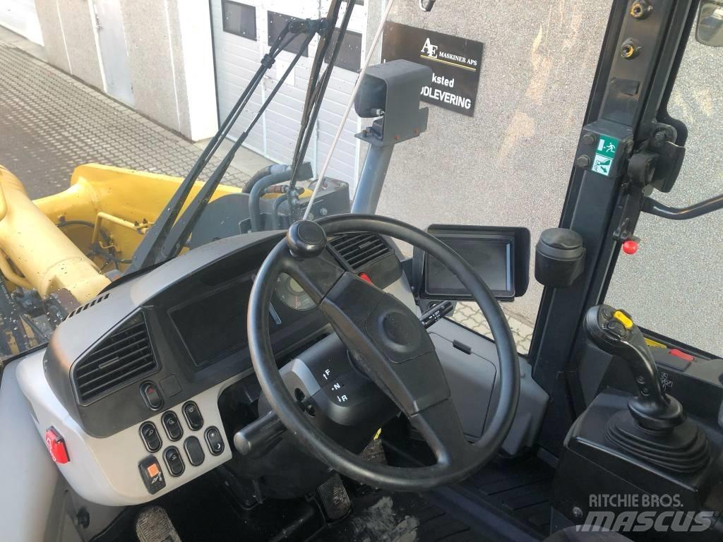 Komatsu WA 320-8 Gumikerekes homlokrakodók